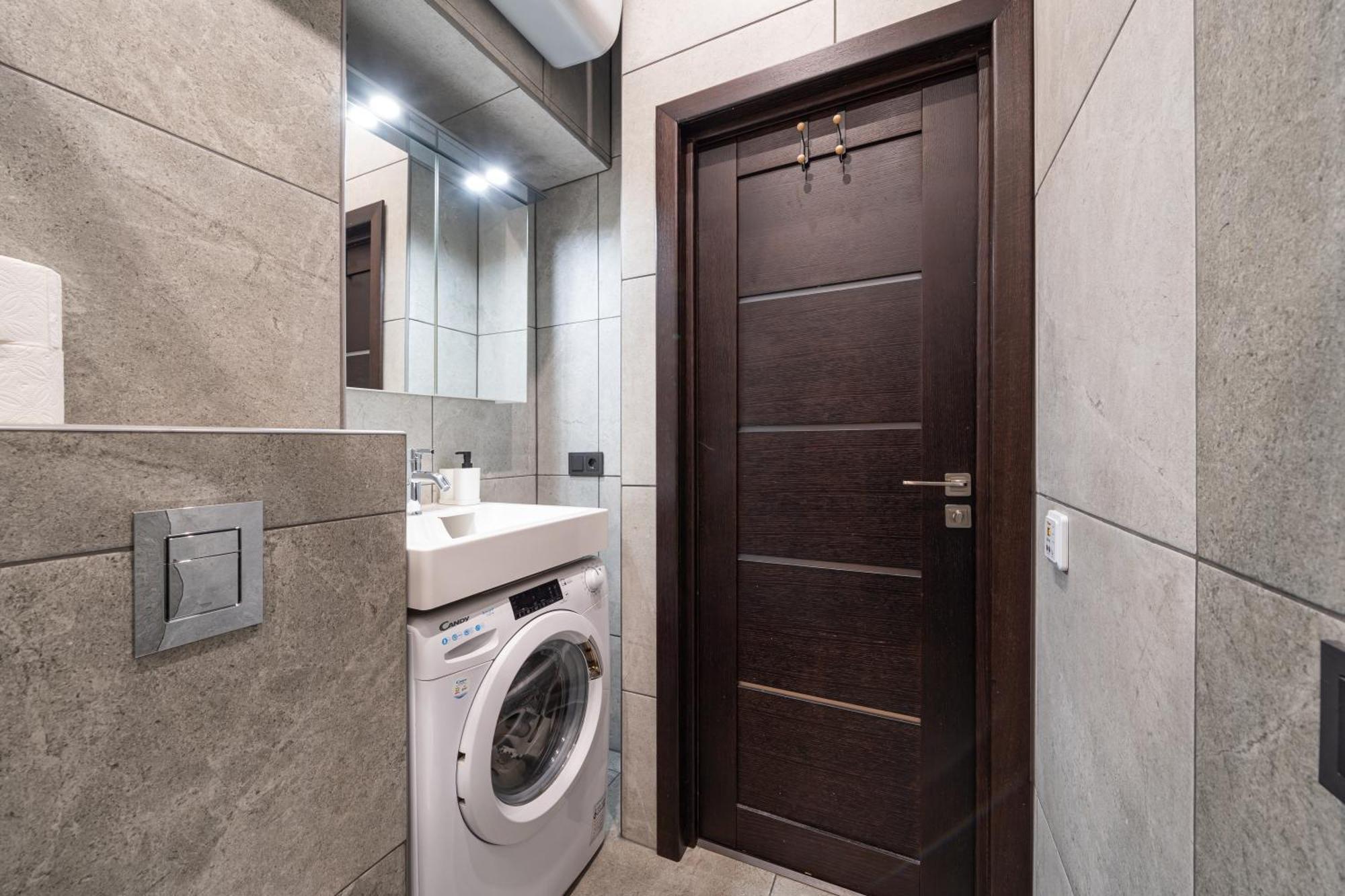 Lienes Iela Gem 1Br Apartment With Fireplace In Historic Unesco Center Рига Экстерьер фото