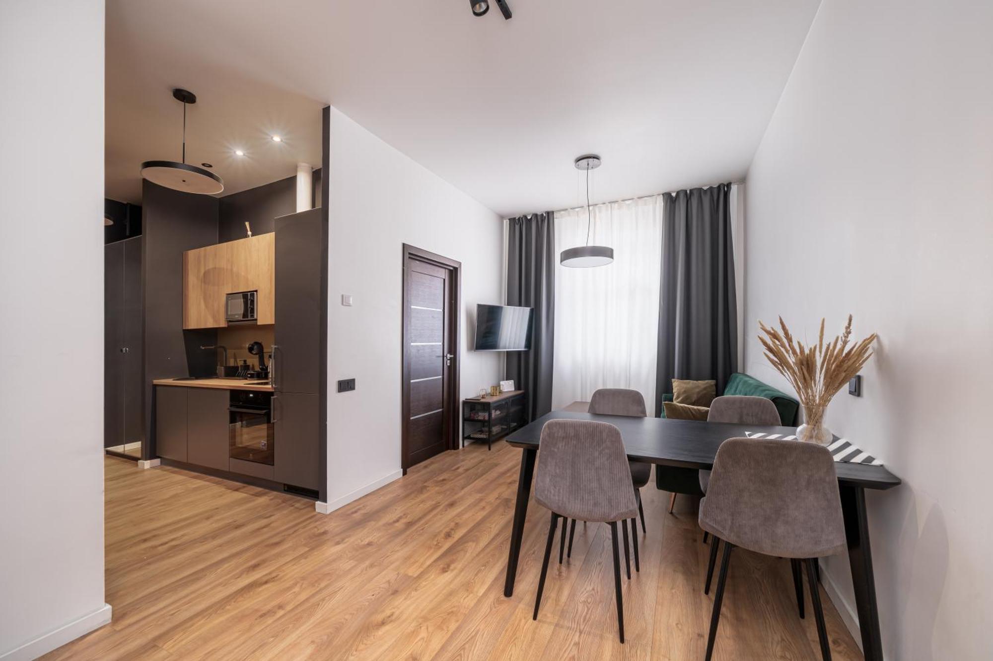 Lienes Iela Gem 1Br Apartment With Fireplace In Historic Unesco Center Рига Экстерьер фото