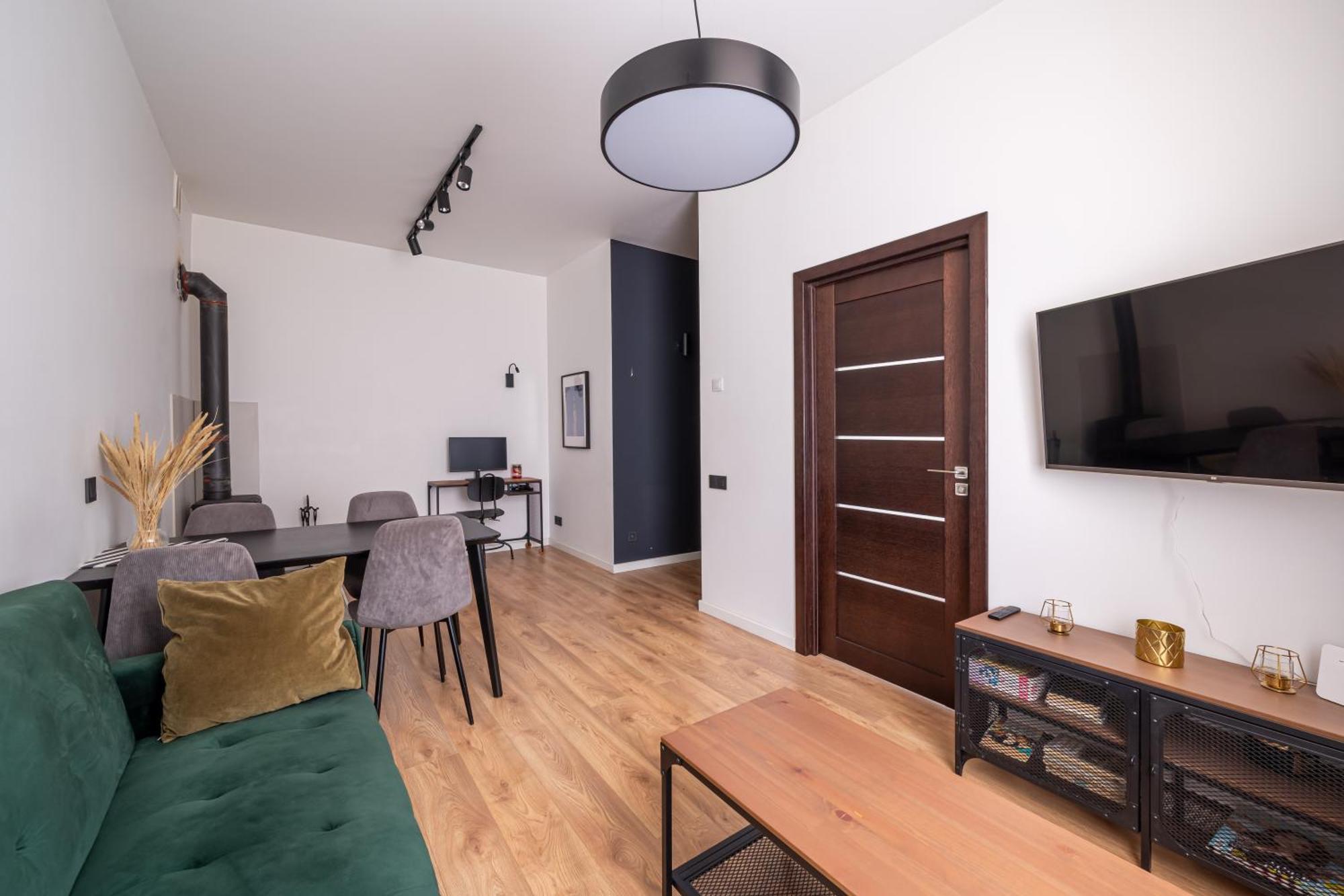 Lienes Iela Gem 1Br Apartment With Fireplace In Historic Unesco Center Рига Экстерьер фото
