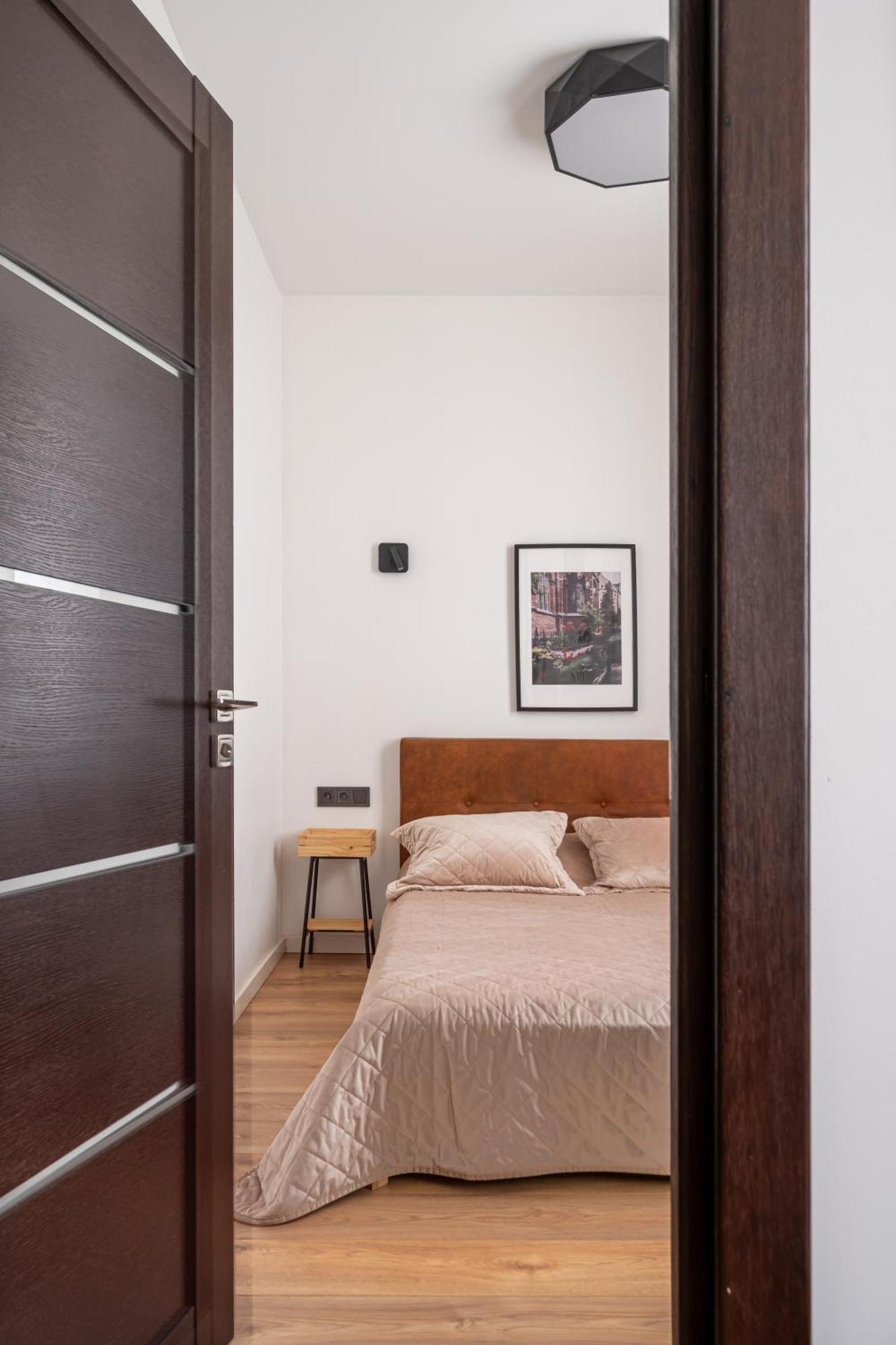 Lienes Iela Gem 1Br Apartment With Fireplace In Historic Unesco Center Рига Экстерьер фото